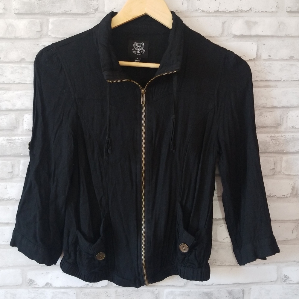 Lightweight Black 100% Rayon jacket Small.  B1